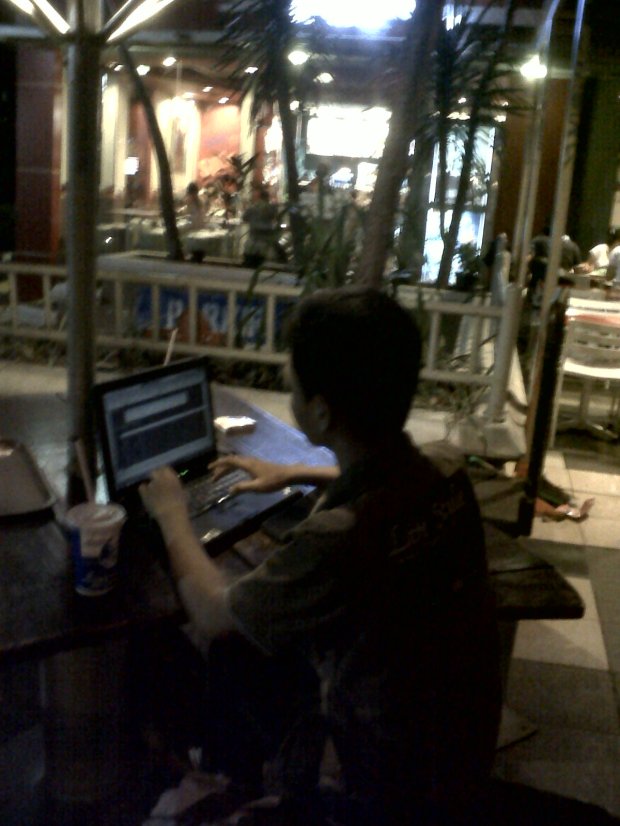 training kursus private autocad di kafe outdoor