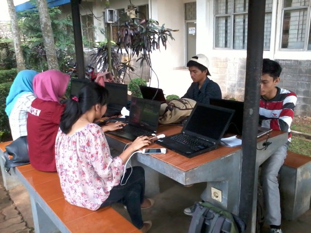 Belajar AutoCAD 2D 3D Rendering di Politeknik Negeri Jakarta