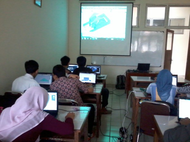 Training Mahasiswa AutoCAD 2D 3D Rendering di Politeknik Negeri Jakarta