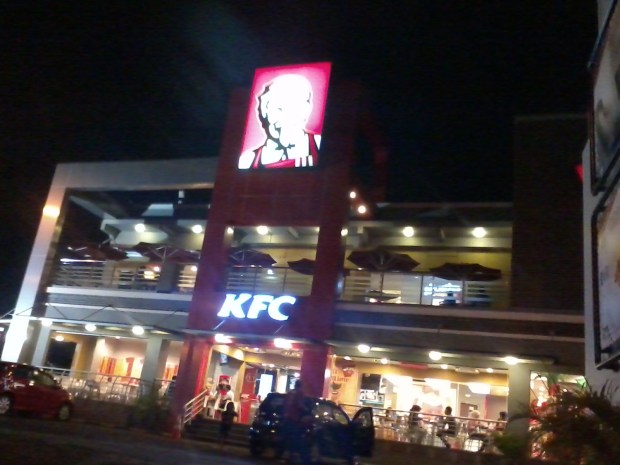 KFC Margonda Depok Malam