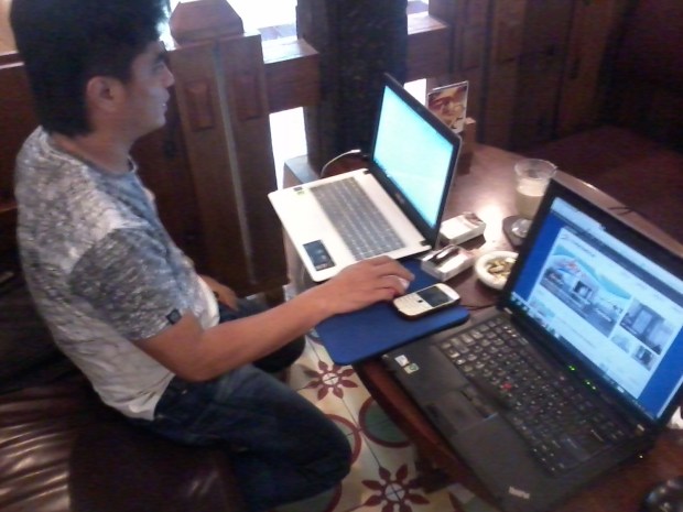 Training Web Administrator di Kopi Luwak Blok M Plaza