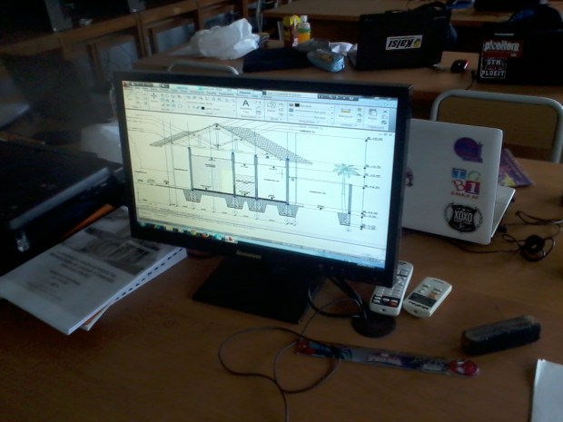 Training AutoCAD Potongan Teknik Gambar Bangunan Arsitektur di SMKN 56 Pluit Jakarta Utara
