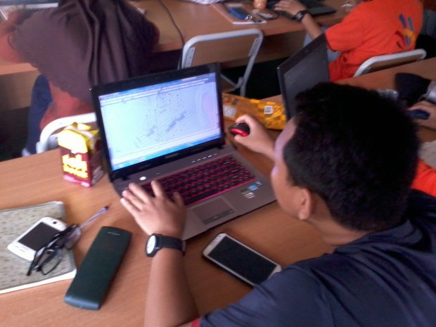 Belajar AutoCAD 3D Model Konstruksi Bangunan di SMKN Penjaringan Jakarta