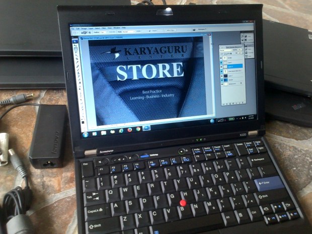 Jual Notebook Second Lenovo (IBM) Thinkpad X220 Graphic Design Battery 6cell Charger Adaptor