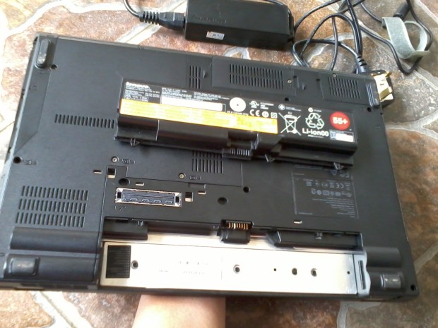 Jual Laptop Lenovo Thinkpad L420 Penampakan Sticker Windos 7 Pro 64bit