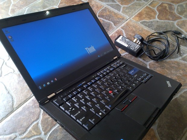Jual Laptop Lenovo Thinkpad T420s i5 DualVGA NVidia + Intel HD Tampak Kiri