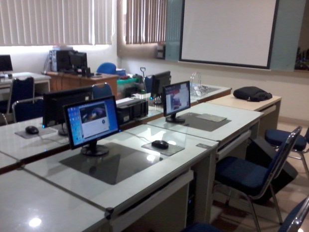 Persiapan Install AutoCAD Free License Academic 3 Years