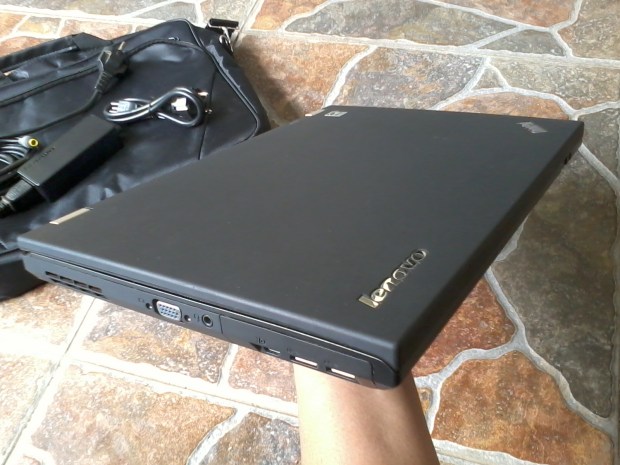 jual-laptop-thinkpad-t430-windows-7-pro-64bit-original-like-new