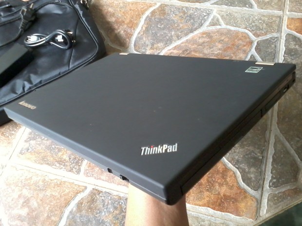 jual-laptop-thinkpad-t430-windows-7-pro-64bit-original-seperti-baru