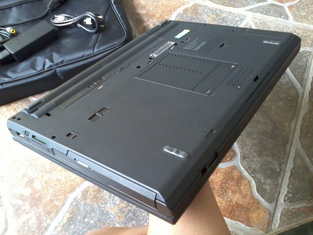 jual-notebook-thinkpad-t430-windows-7-pro-64bit-original-cod