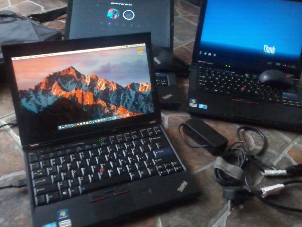 jasa-install-hackintosh-macos-sierra-lenovo-thinkpad-x220-dualboot-windows-7-professional-64bit-recovery-thinkpad-desktop-screen